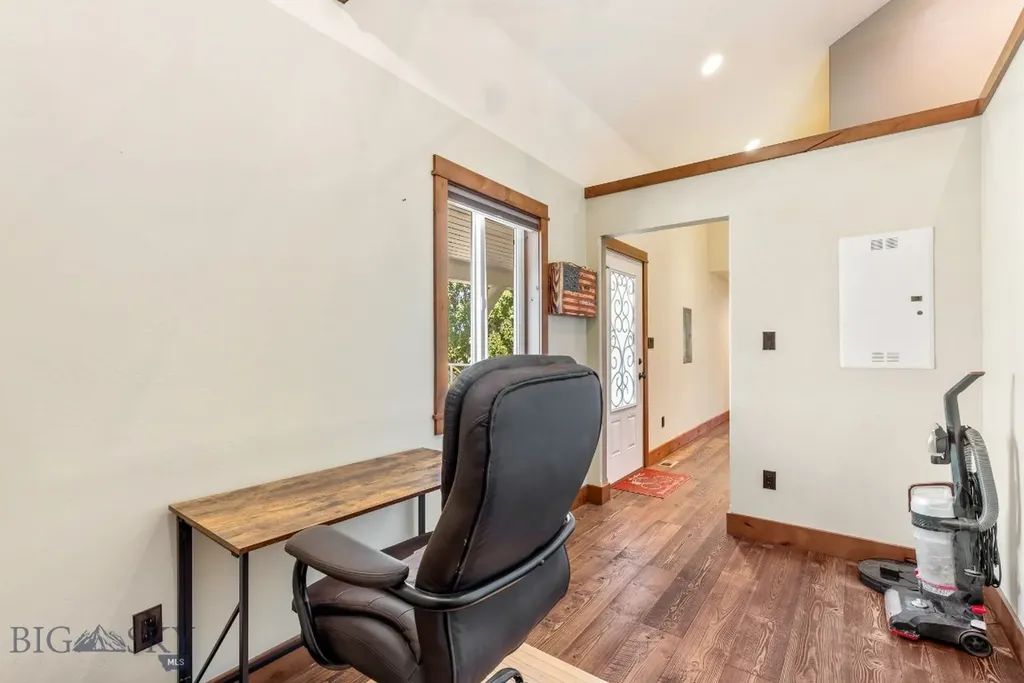 25 Duncan District Road Sheridan MT 59749