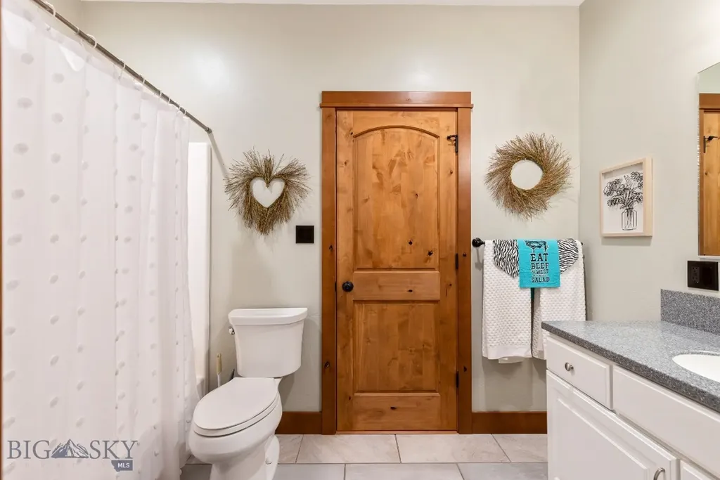 25 Duncan District Road Sheridan MT 59749