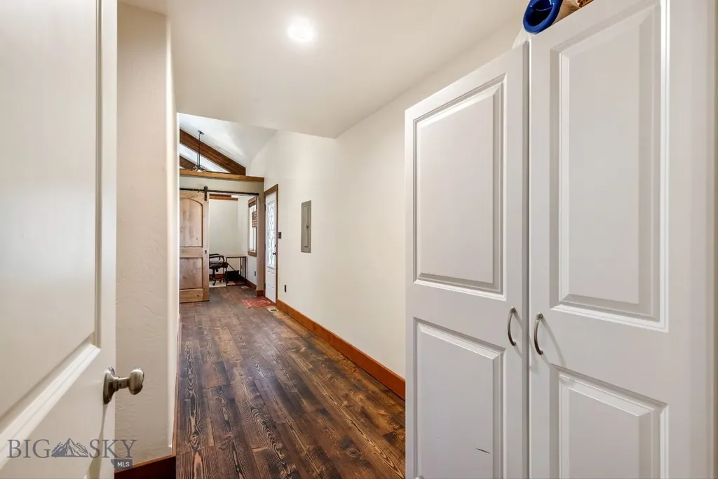 25 Duncan District Road Sheridan MT 59749