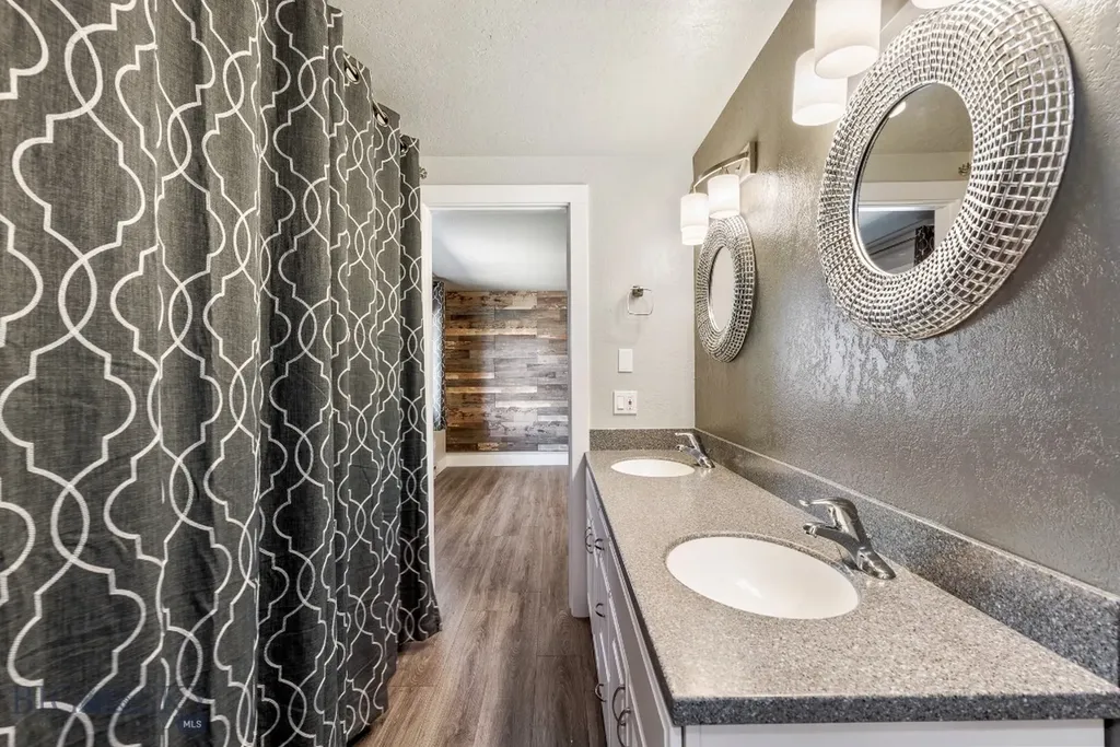 25 Duncan District Road Sheridan MT 59749