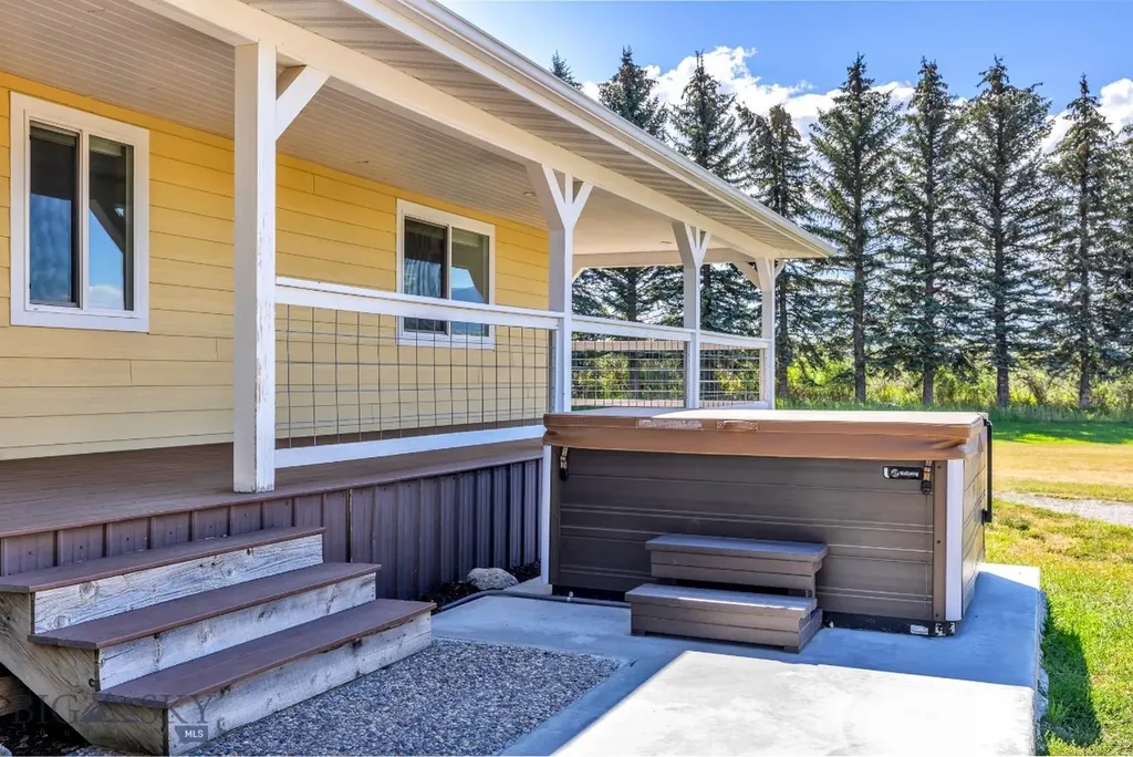 25 Duncan District Road Sheridan MT 59749