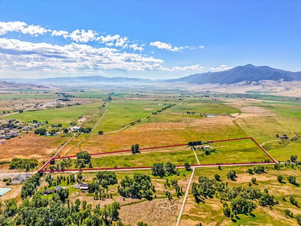 25 Duncan District Road Sheridan MT 59749