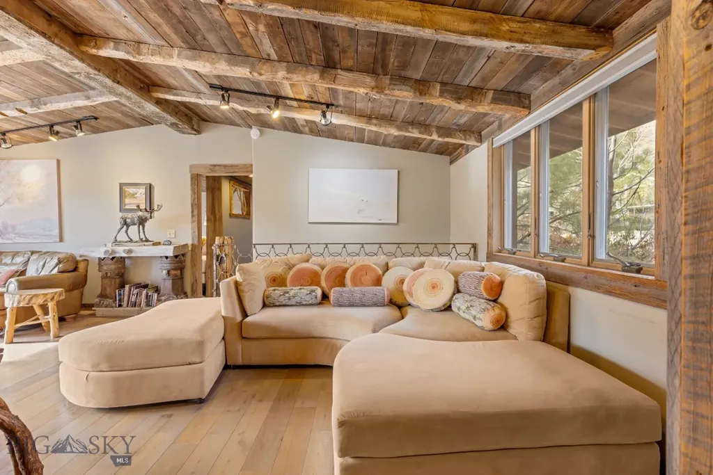 1005 Scott Street W Gardiner MT 59030