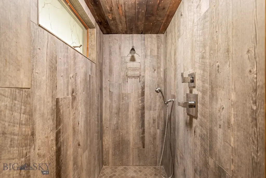 1005 Scott Street W Gardiner MT 59030
