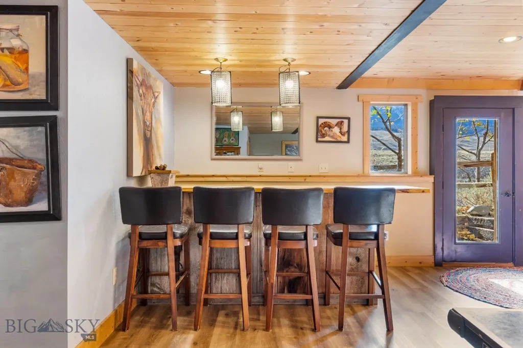 1005 Scott Street W Gardiner MT 59030