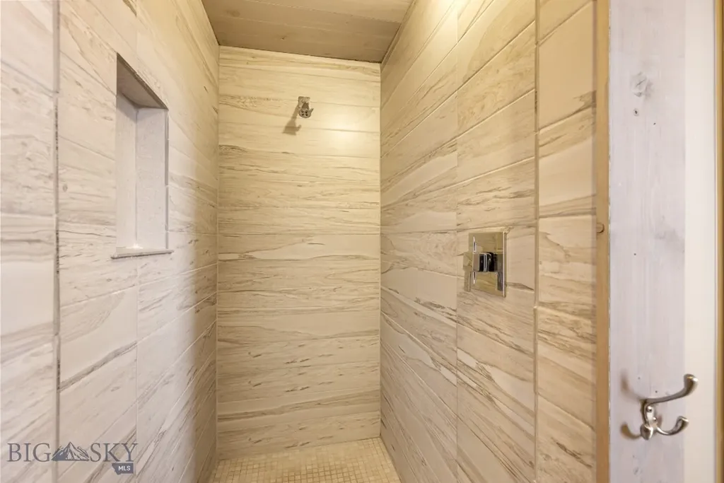 1005 Scott Street W Gardiner MT 59030