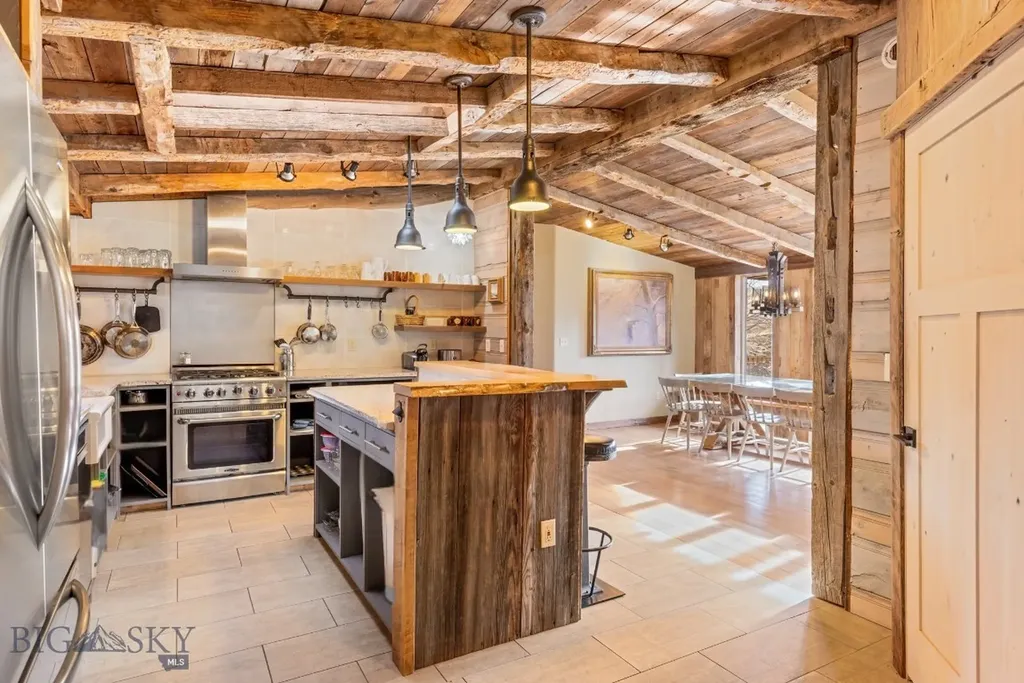 1005 Scott Street W Gardiner MT 59030