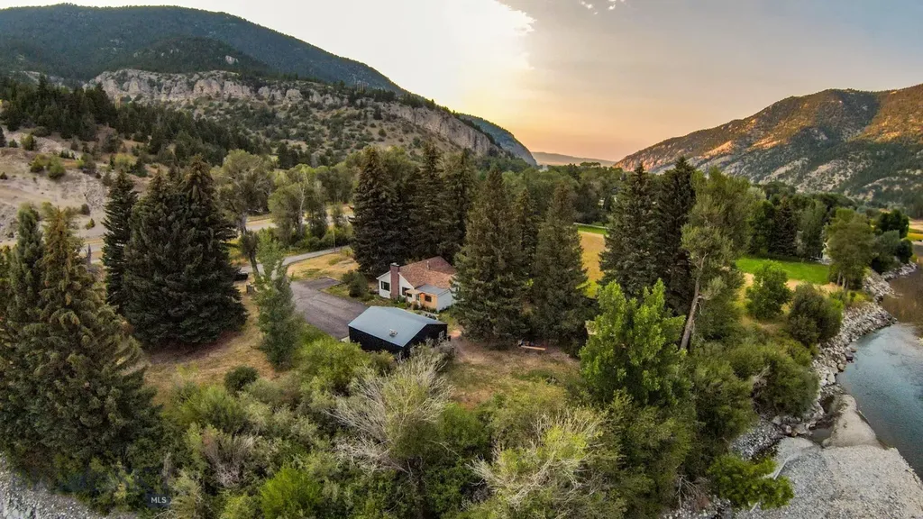 4948 Us Highway 89 S Livingston MT 59047