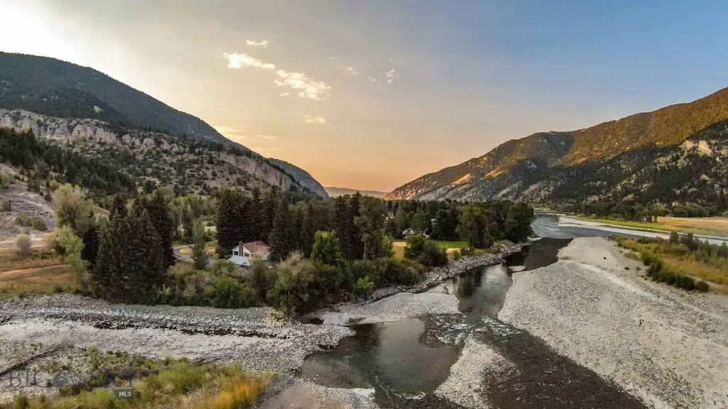4948 Us Highway 89 S Livingston MT 59047