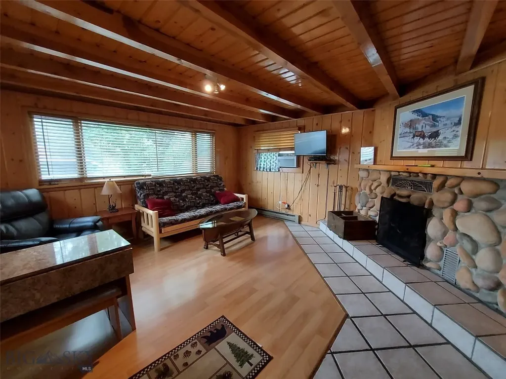 601 Highway Avenue West Yellowstone MT 59758