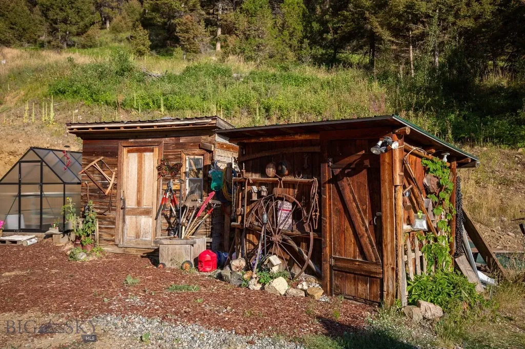 576 Wisconsin Creek Road Sheridan MT 59749