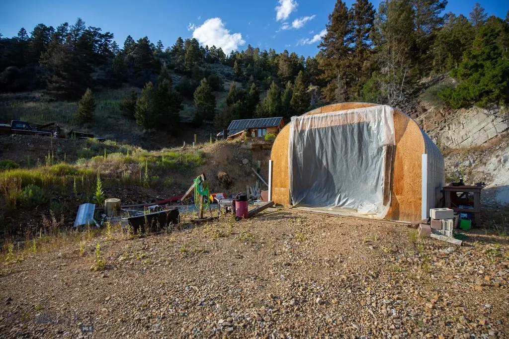 576 Wisconsin Creek Road Sheridan MT 59749
