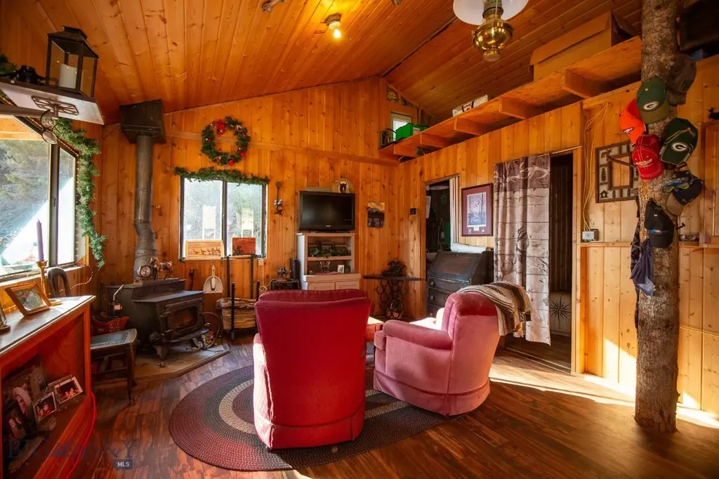 576 Wisconsin Creek Road Sheridan MT 59749