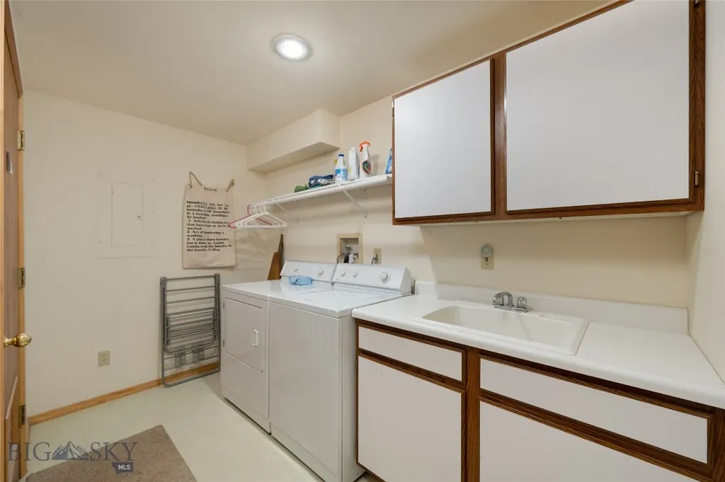 2415 Crazy Horse Road Big Sky MT 59716