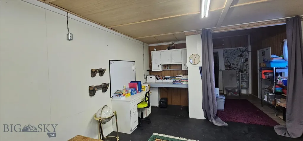 337 E Main Ennis MT 59729