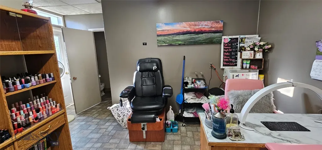 337 E Main Ennis MT 59729
