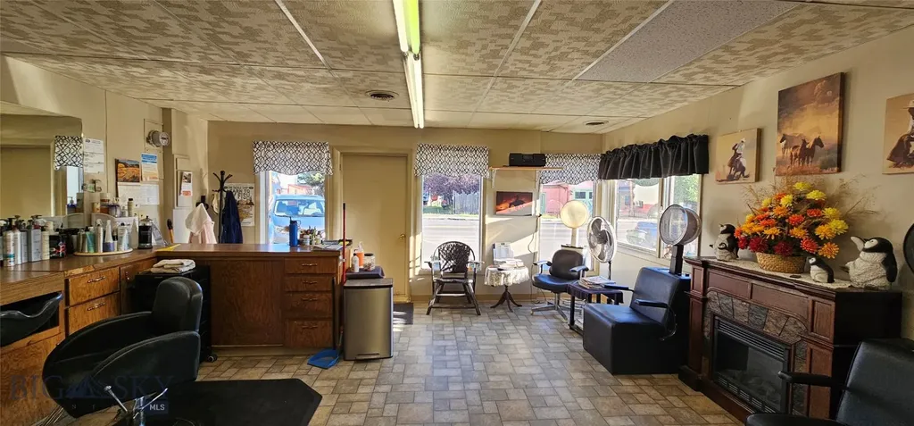 337 E Main Ennis MT 59729