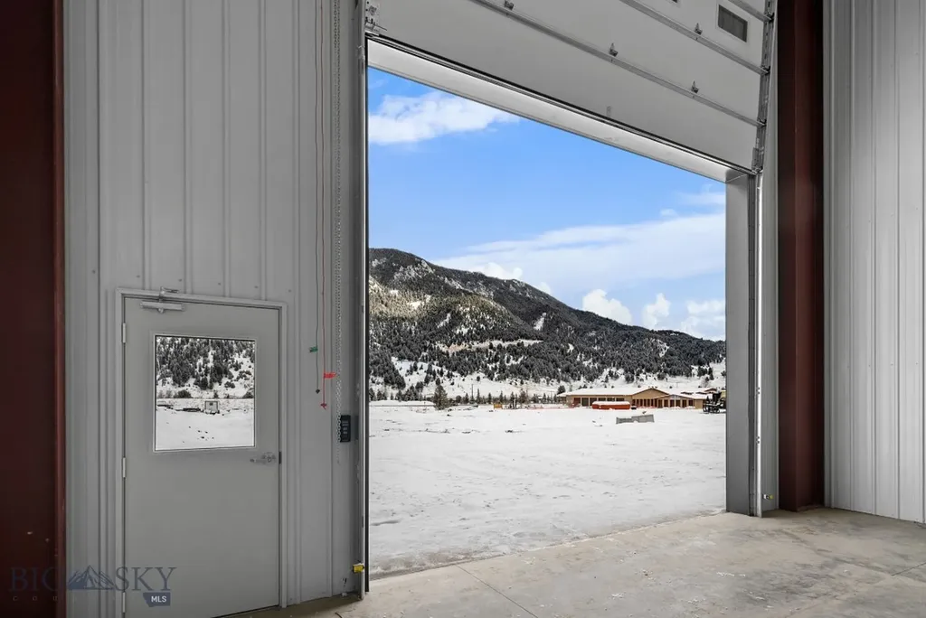 281 Blacksmith Loop Road Big Sky MT 59716