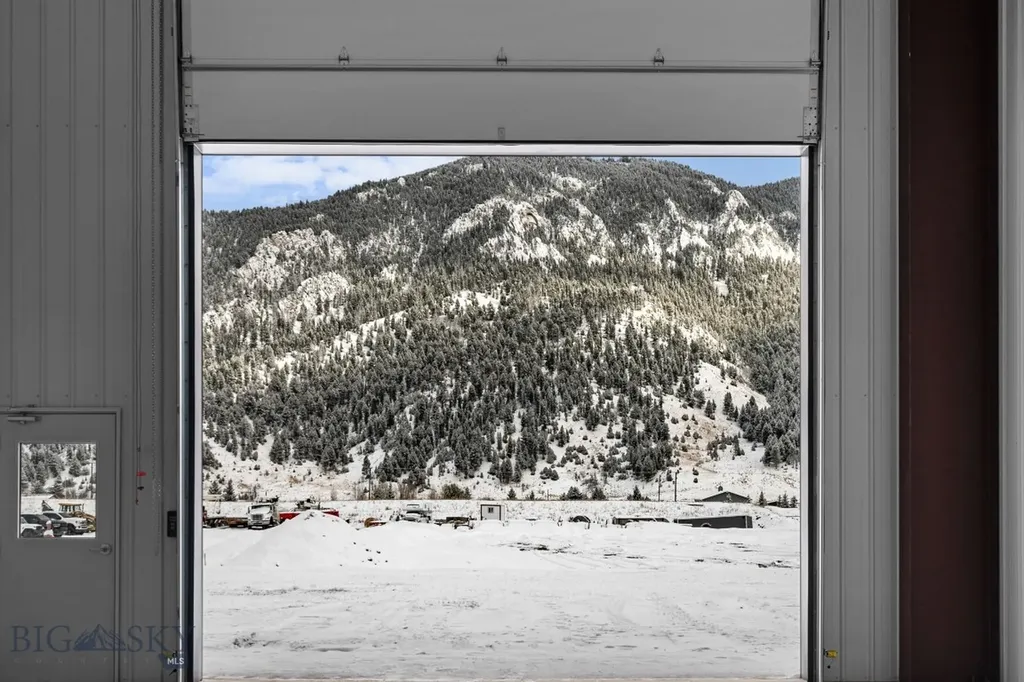 281 Blacksmith Loop Road Big Sky MT 59716