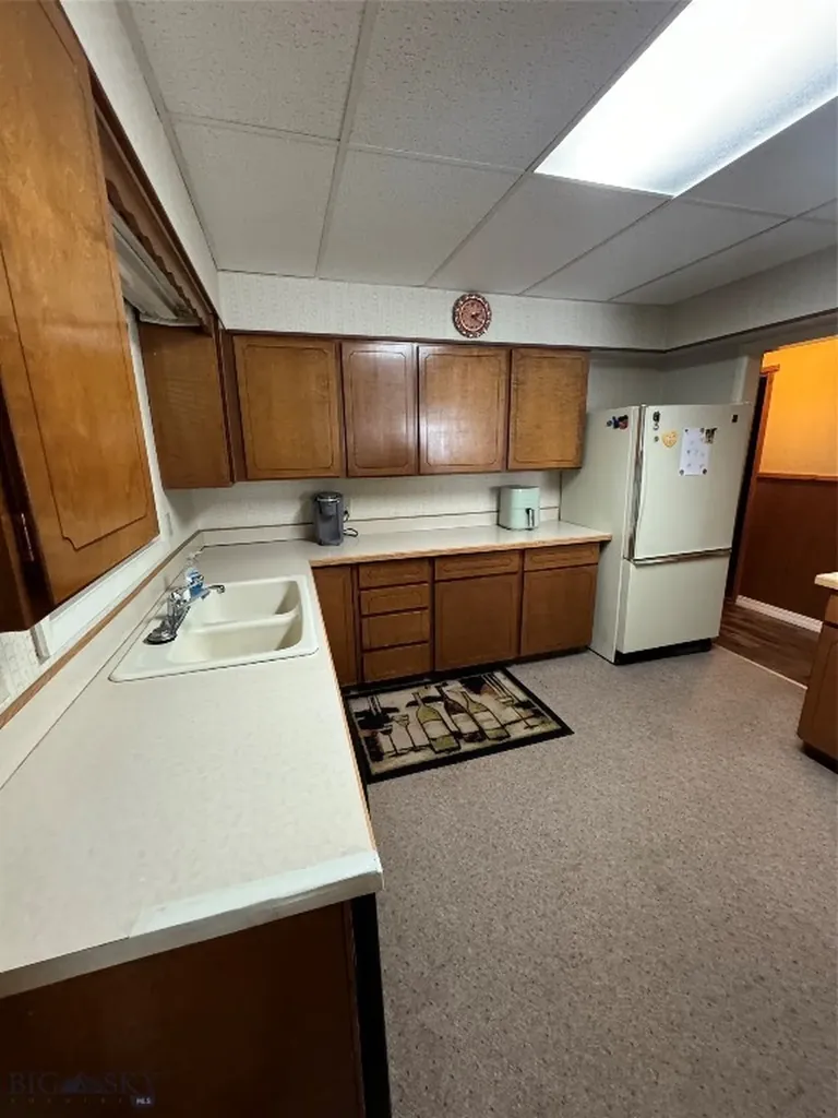 2702 Walnut Butte MT 59701