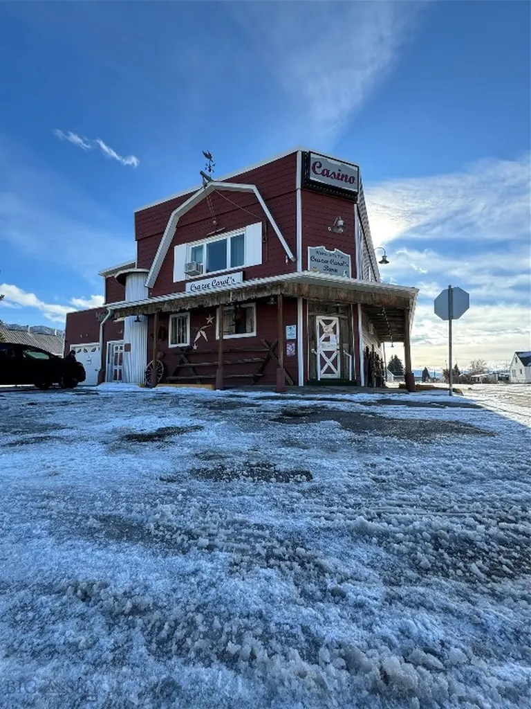 2702 Walnut Butte MT 59701