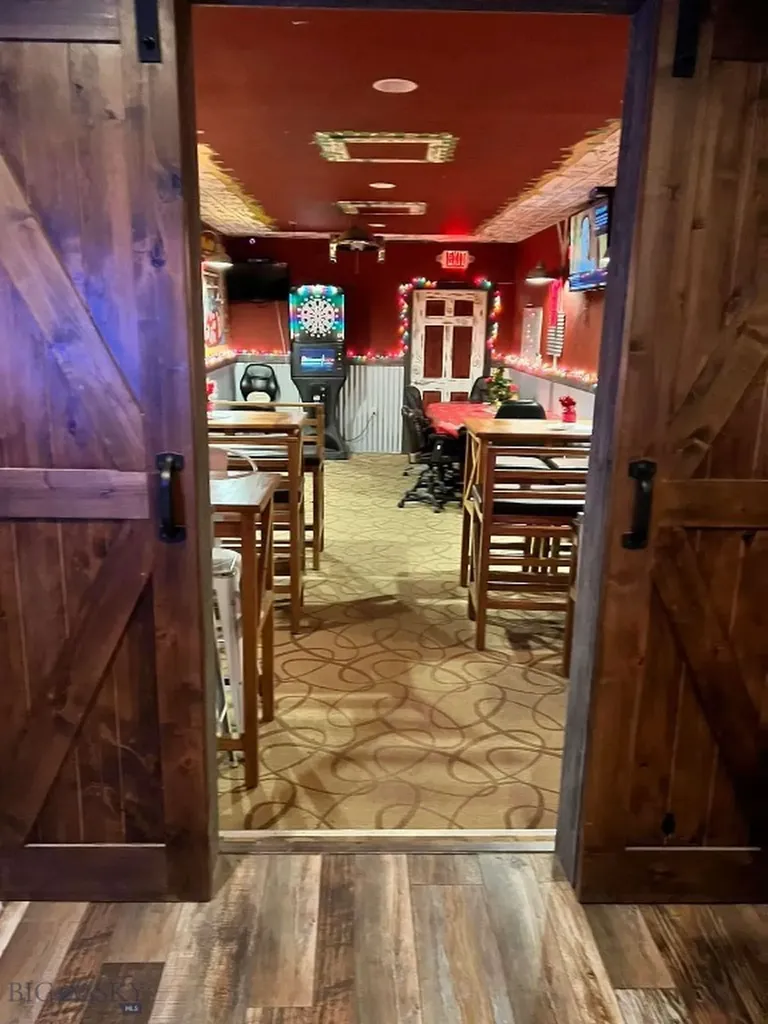 2702 Walnut Butte MT 59701