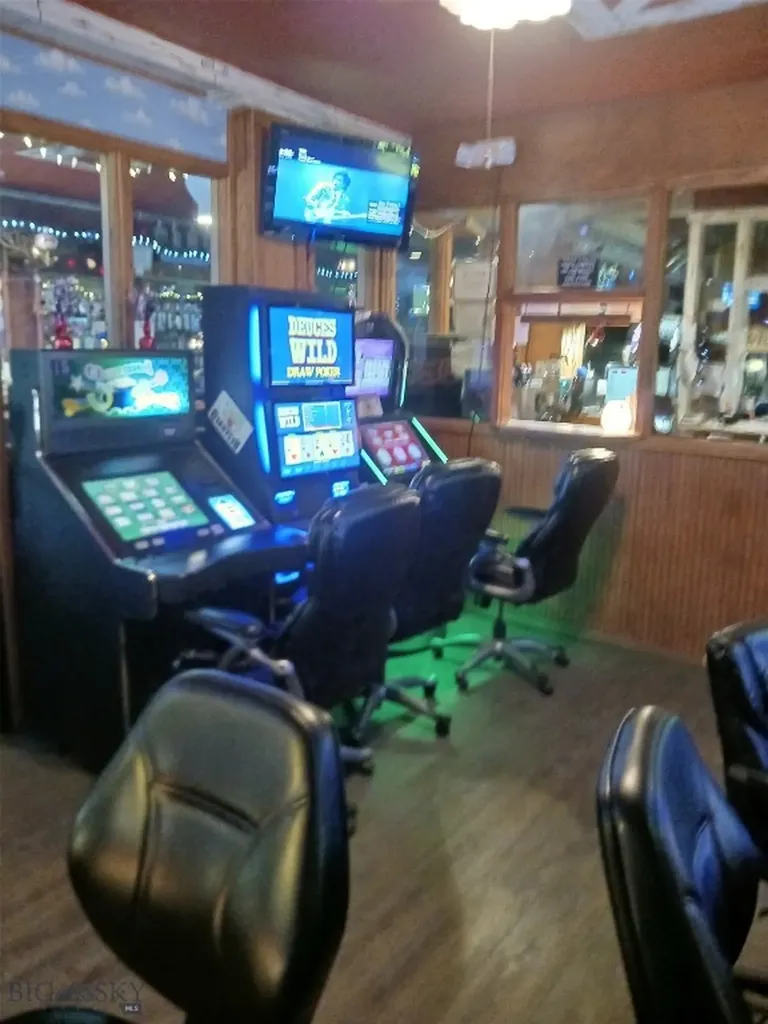 2702 Walnut Butte MT 59701