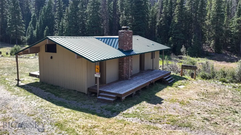 7379 Hahn Creek Road Elliston MT 59728