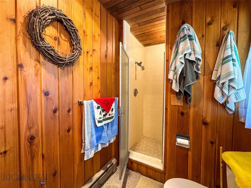 7379 Hahn Creek Road Elliston MT 59728