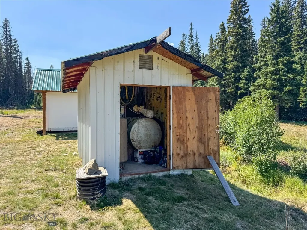 7379 Hahn Creek Road Elliston MT 59728