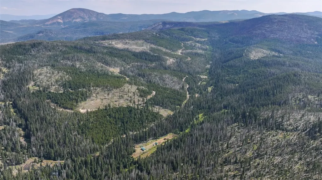 7379 Hahn Creek Road Elliston MT 59728