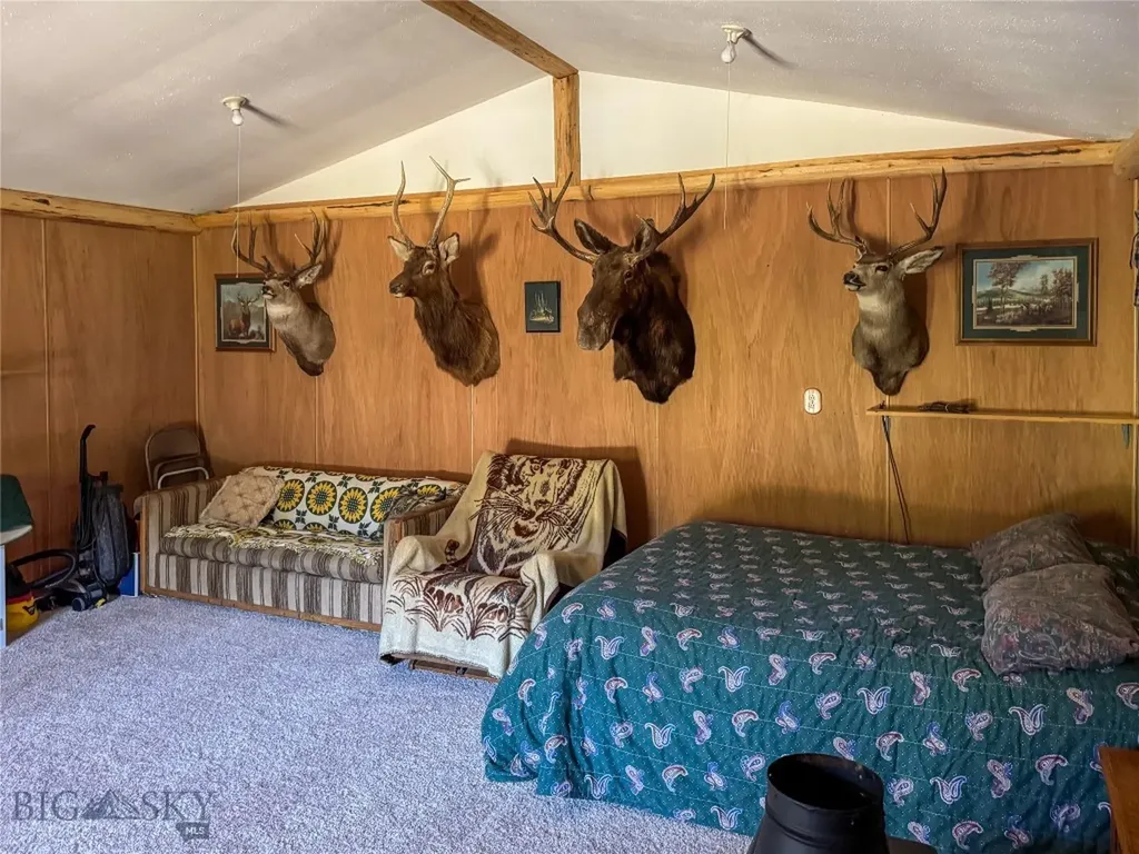 7379 Hahn Creek Road Elliston MT 59728
