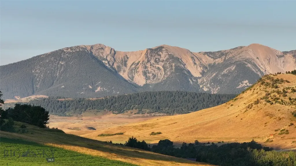 Tbd West Boulder Road Mcleod MT 59052