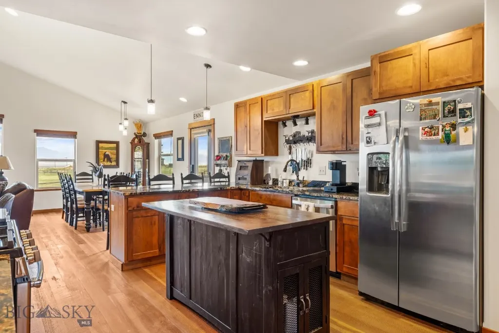 22 Hayfield Loop Trail Ennis MT 59729