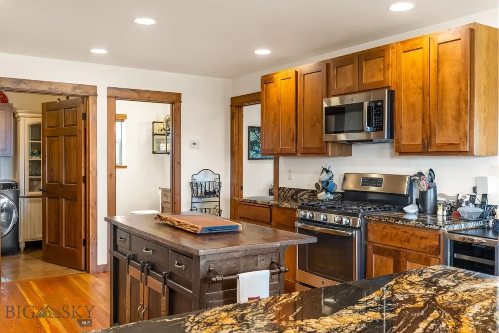 22 Hayfield Loop Trail Ennis MT 59729