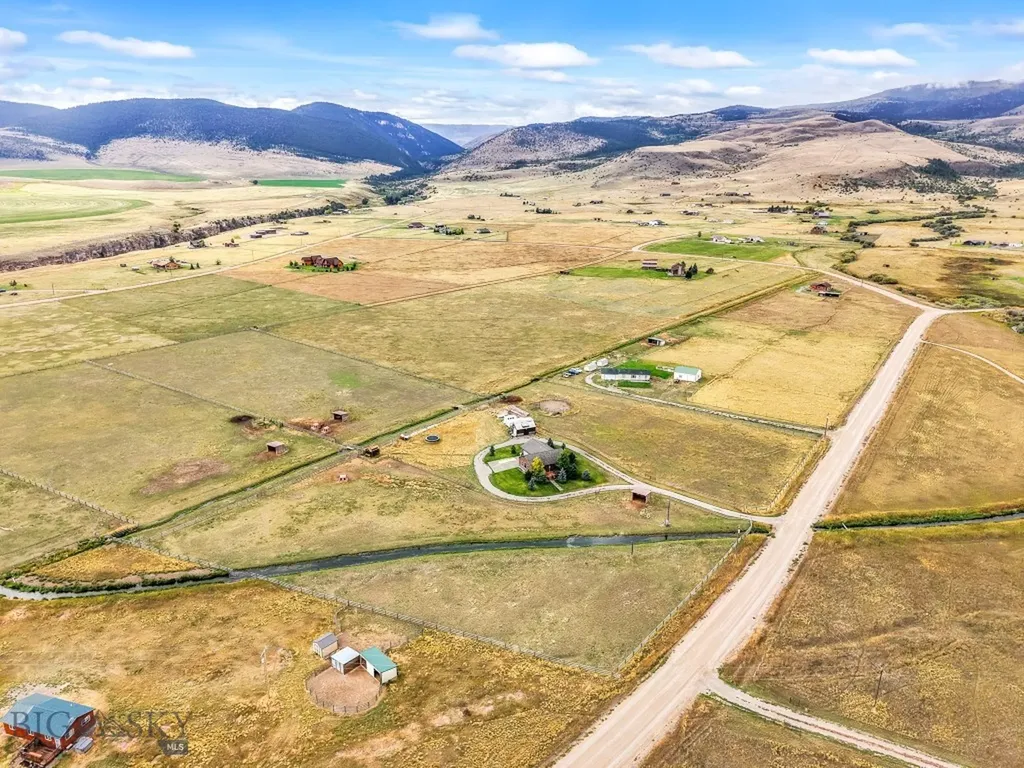 22 Hayfield Loop Trail Ennis MT 59729