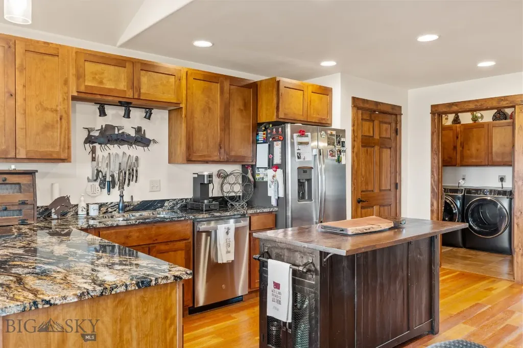 22 Hayfield Loop Trail Ennis MT 59729
