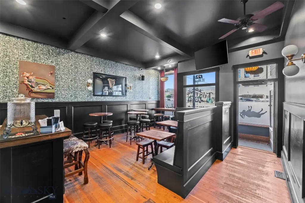 122 N Main Street Livingston MT 59047