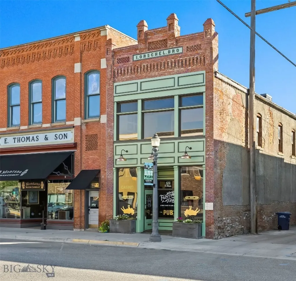 122 N Main Street Livingston MT 59047