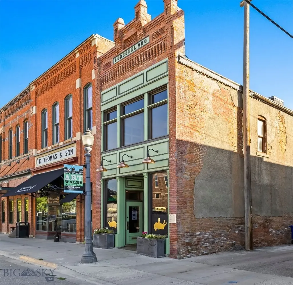 122 N Main Street Livingston MT 59047