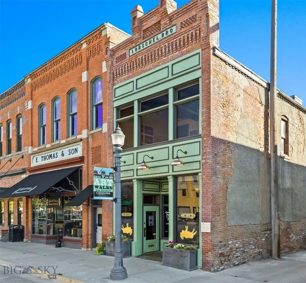 122 N Main Street Livingston MT 59047