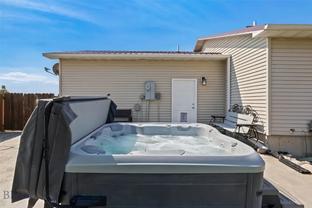 18 Meadowlark Circle Big Timber MT 59011