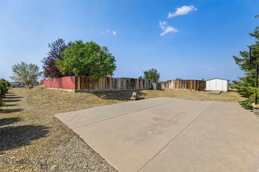 18 Meadowlark Circle Big Timber MT 59011