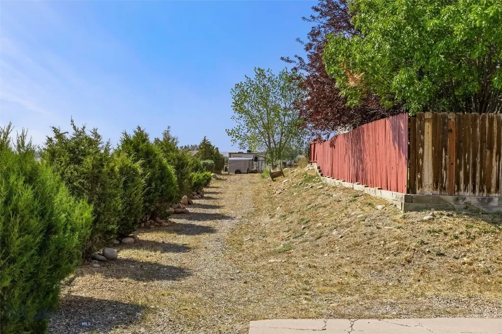 18 Meadowlark Circle Big Timber MT 59011