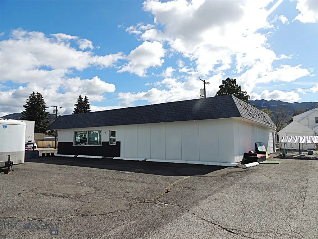 2000 Farragut Avenue Butte MT 59701