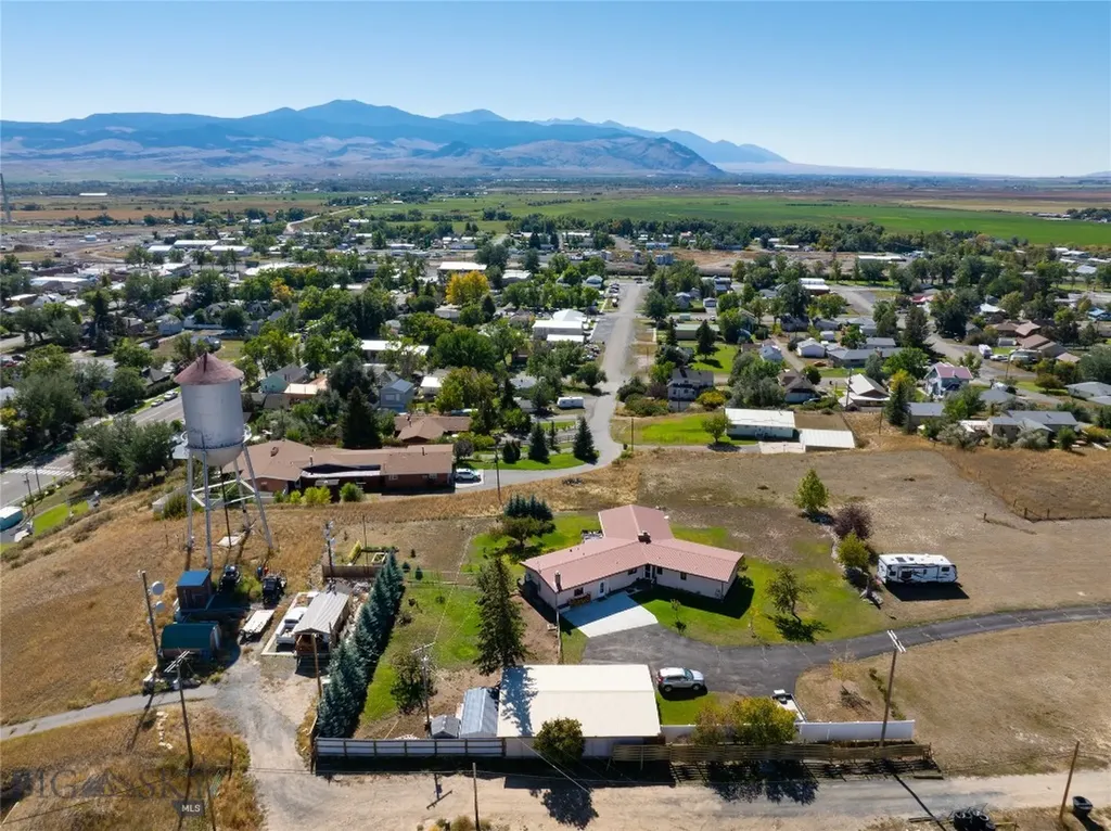304 N Brooke Street N Whitehall MT 59759