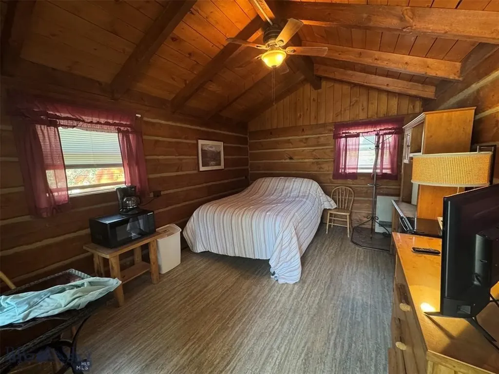 13505 Turah Road Clinton MT 59825