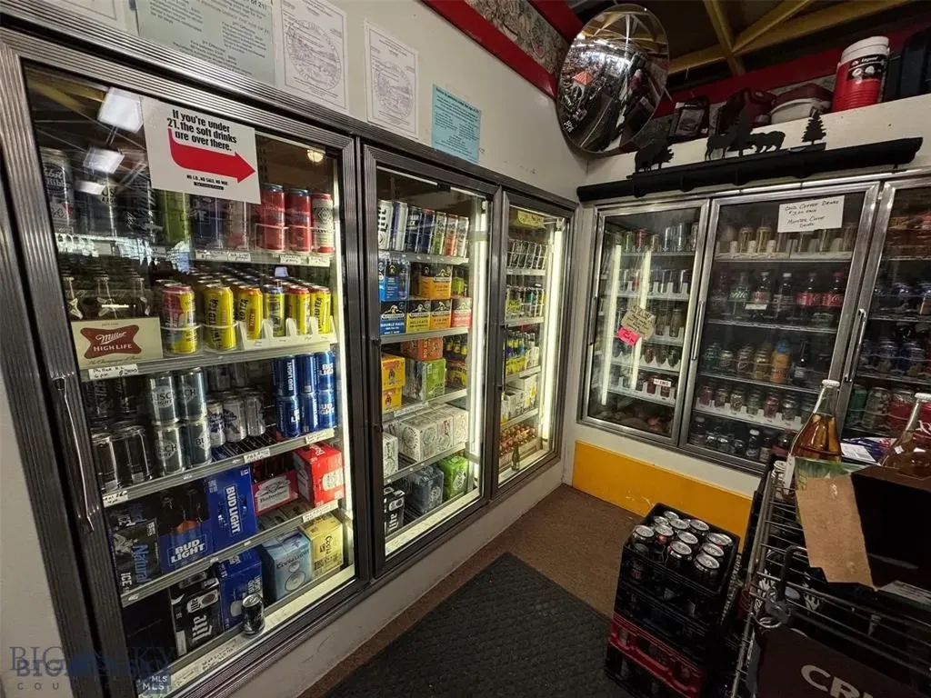 13505 Turah Road Clinton MT 59825
