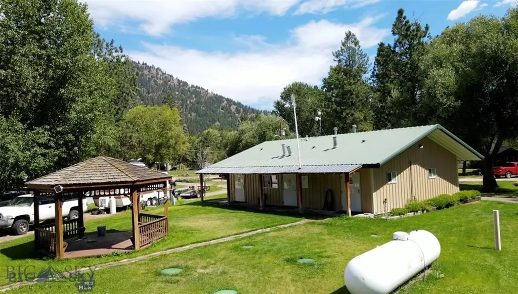 13505 Turah Road Clinton MT 59825