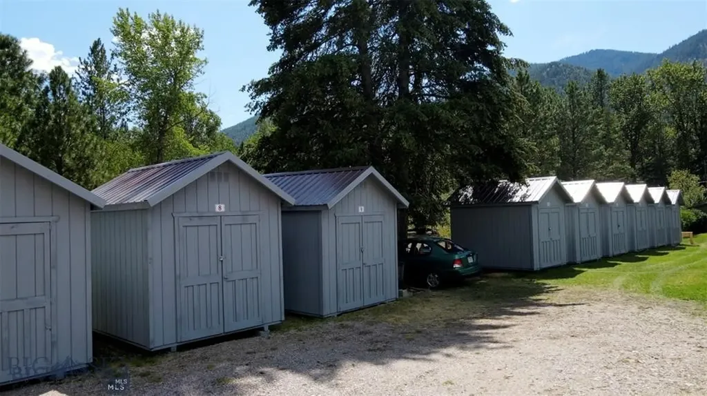 13505 Turah Road Clinton MT 59825